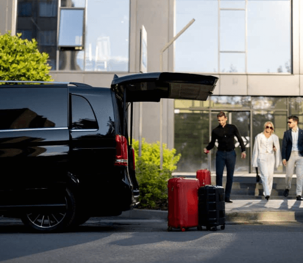 Chauffeur Private Paris: Experience the Finest Private Chauffeur de Luxe Paris